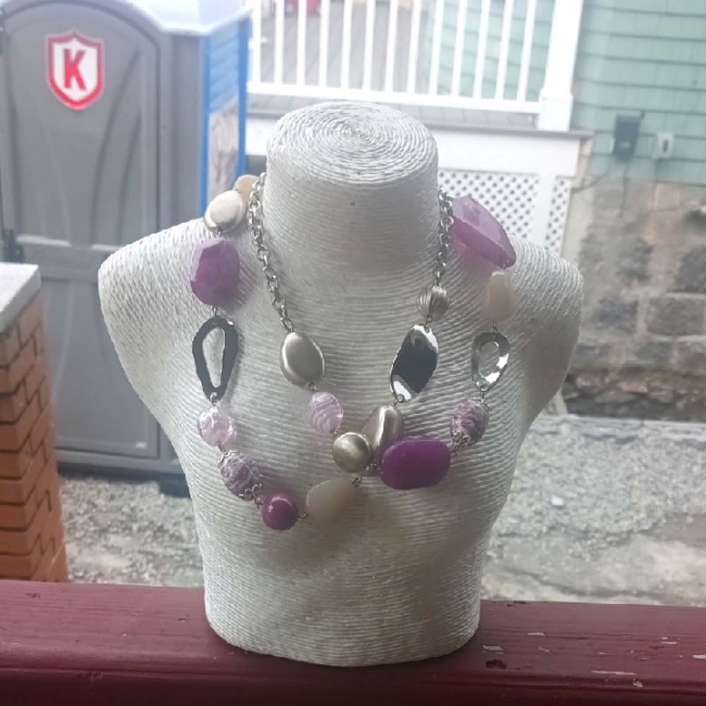 Elegant Purple and Silver Necklace